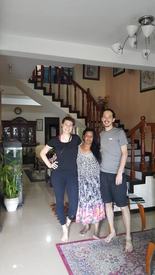 Resident View Homestay Kandy Exterior photo
