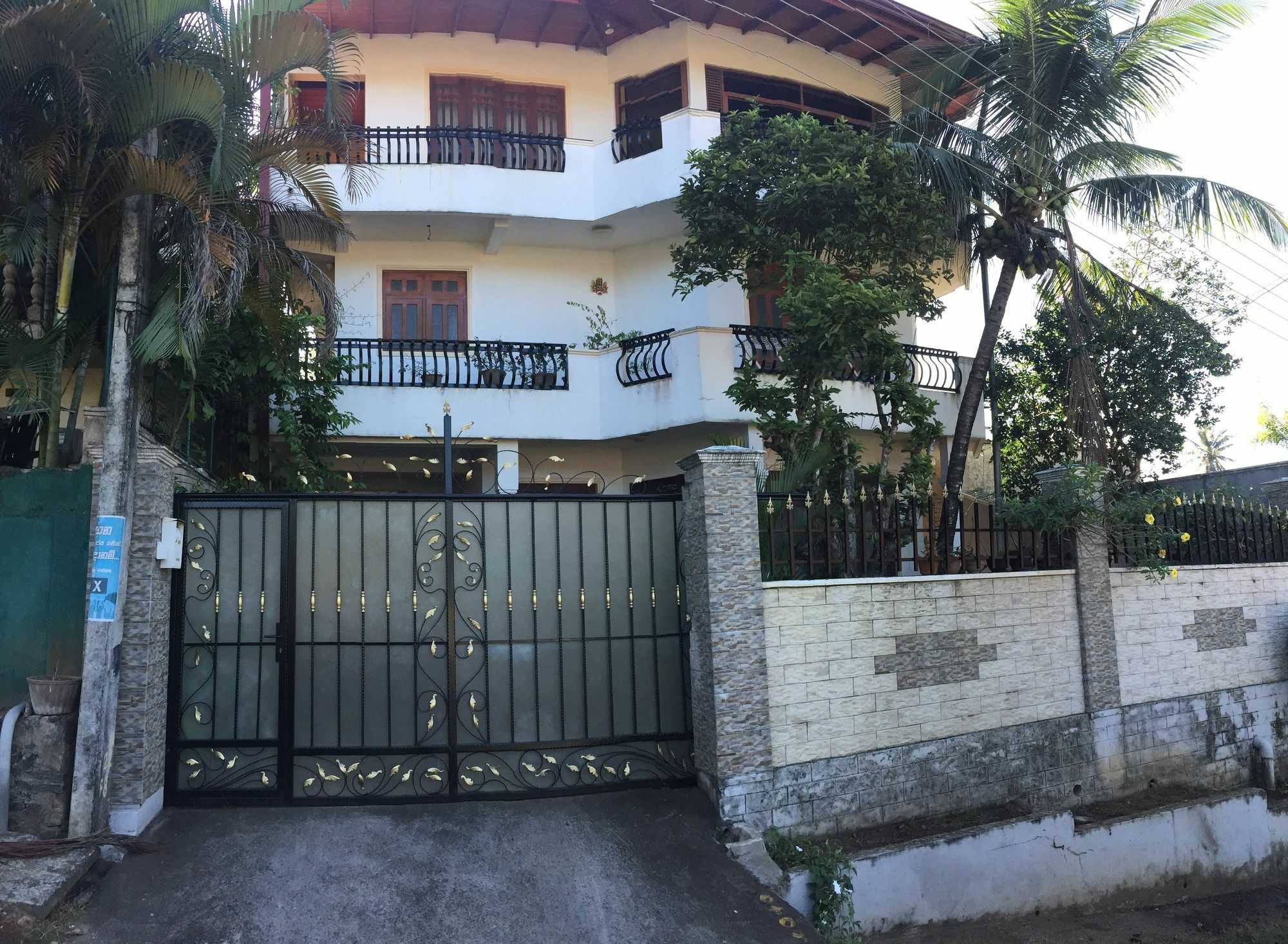 Resident View Homestay Kandy Exterior photo